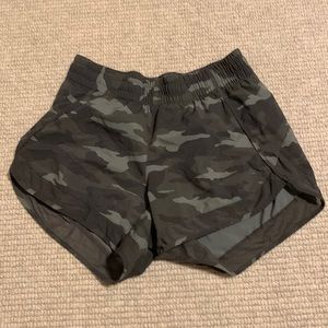 Athleta Camo Shorts (Mesh Racer Run Shorts 4”)